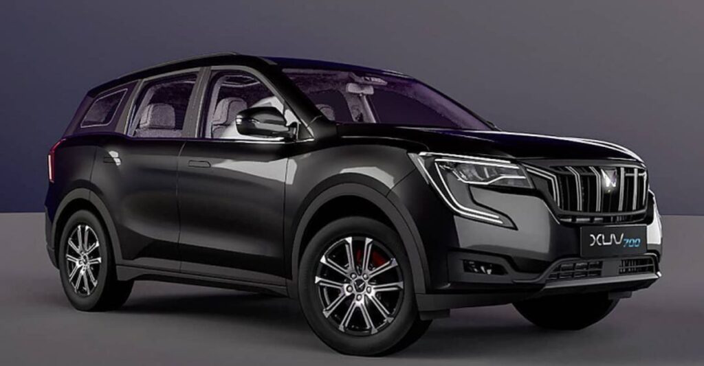 XUV700 Dark Knight edition featured